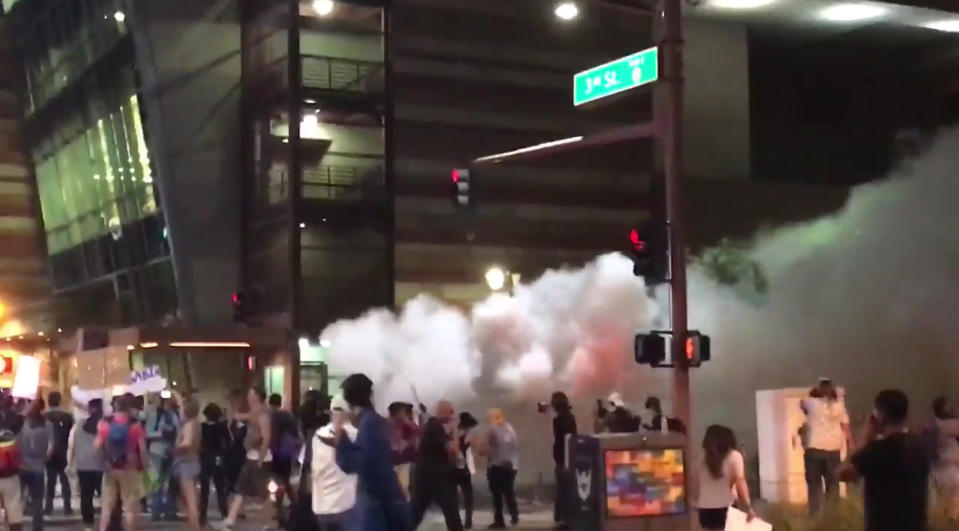 A screengrab from video of Phoenix police using pepper spray to disperse ant-Trump demonstrators on Aug. 22. (Video: Hunter Walker/Yahoo News)