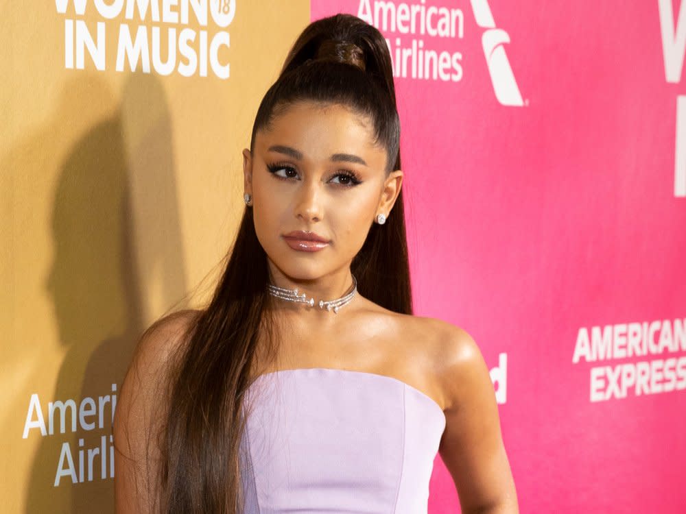 Ariana Grande ist nun eine geschiedene Frau. (Bild: lev radin/Shutterstock.com)