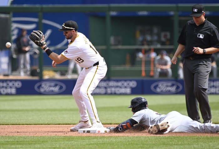 MLB: Detroit Tigers defeat Pittsburgh Pirates