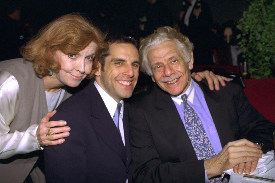 Anne Meara and Jerry Stiller sitting between Ben Stiller