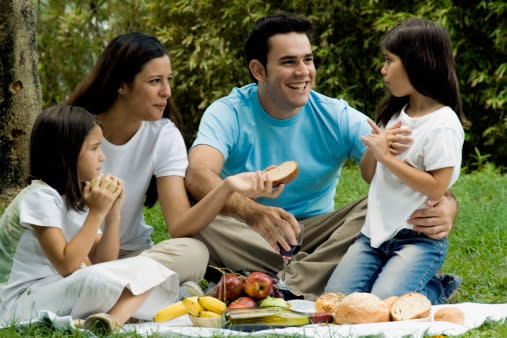 Los sí y los no para organizar un picnic familiar - Thinkstockphotos