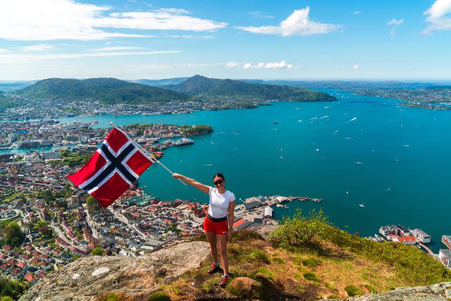 <p>Krysta Alexa</p> Krysta Alexa with Norwegian flag