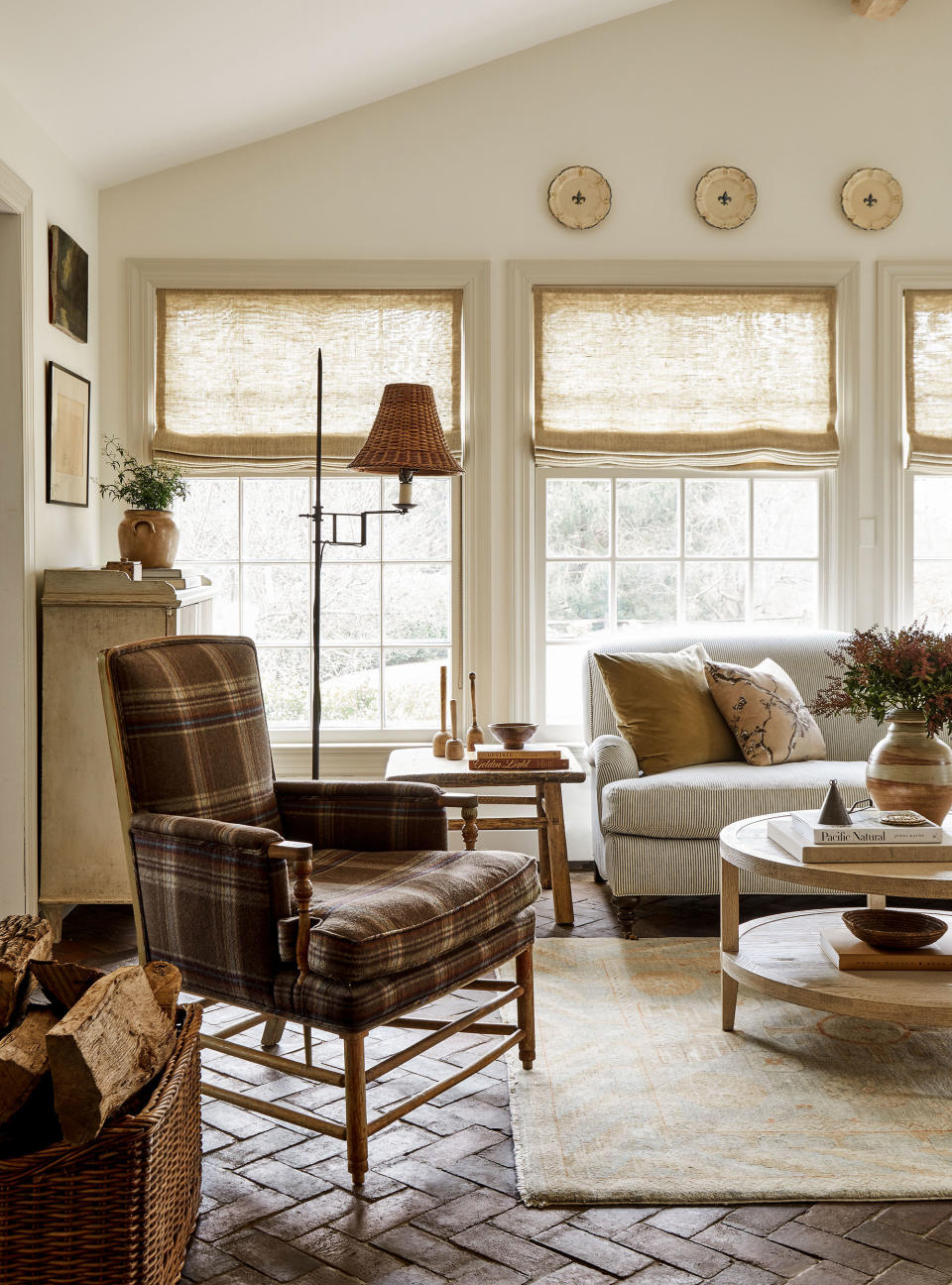 Beige living room with texture