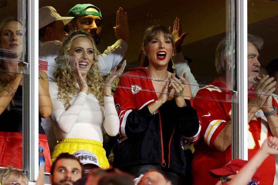 Taylor Swift Rocks Sports Commentator Erin Andrews Kansas City Chiefs Jacket 2