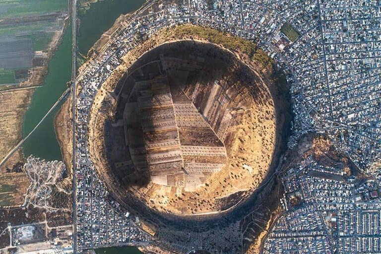 El volcán Xico, al atardecer, en una fotografía tomada con un dron por Santiago Arau desde unos 3000 metros de altura