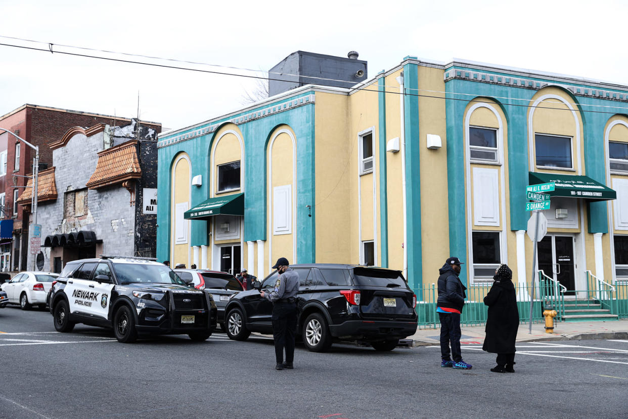 Police at Masjid Muhammad-Newark, in Newark. N.J. (Lokman Vural Elibol / Anadolu via Getty Images)