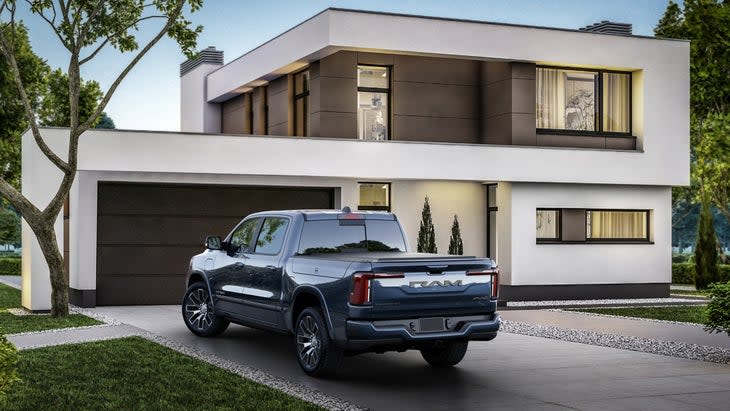 There’s not much to visually distinguish Ramcharger from the regular Ram 1500 beyound unique front and rear fascias, and the large charging port ahead of the driver’s door. (Photo: Stellantis)