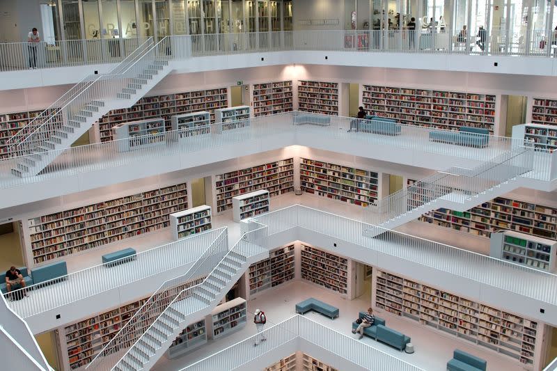 7) Public Library Stuttgart