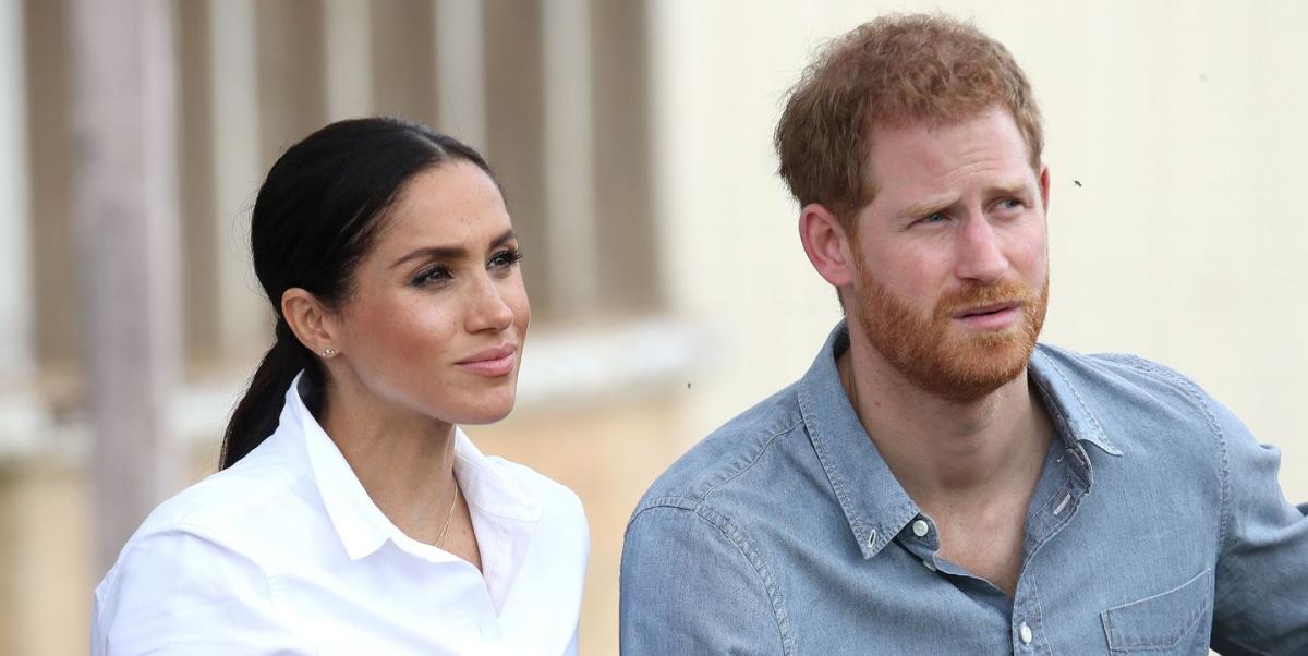 Meghan Markle Wore a Thing: Pleated Brandon Maxwell Pants Edition - Yahoo  Sports