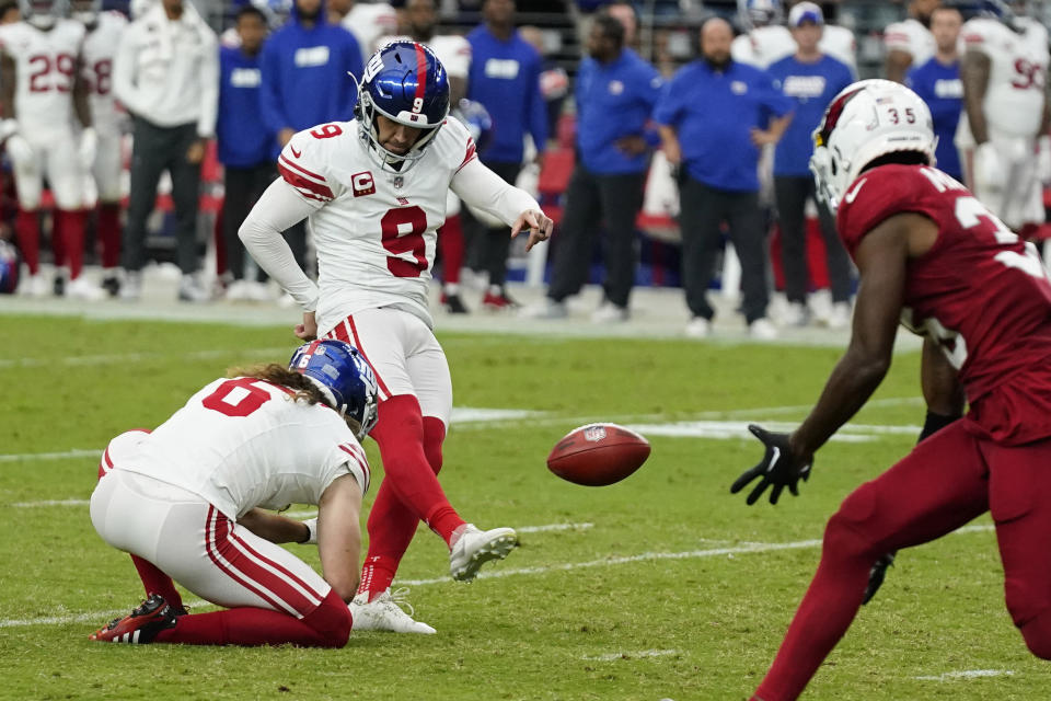 New York Giants place kicker Graham Gano (9) kicks a field goal against the Arizona Cardinals during the second half of an NFL football game, Sunday, Sept. 17, 2023, in Glendale, Ariz. (AP Photo/Ross D. Franklin)