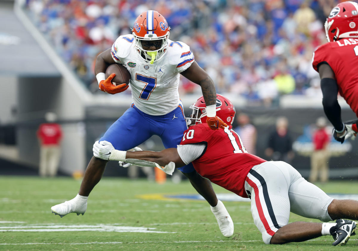 LAS VEGAS, NV - DECEMBER 17: Florida Gators quarterback Jack