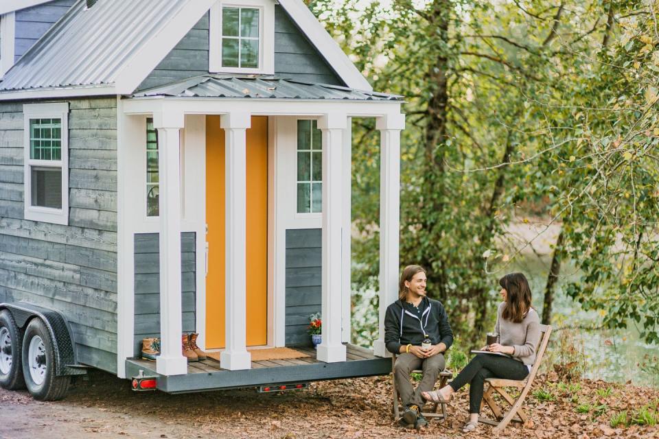 Luxury Farmhouse on Wheels