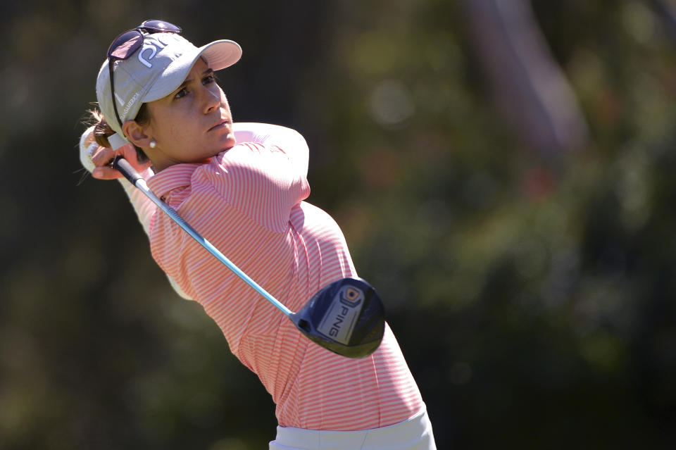 Azahara Munoz, of Spain, plays her shot from the fourth tee during the final round of the Kia Classic LPGA golf tournament, Sunday, March 31, 2019, in Carlsbad, Calif. (AP Photo/Orlando Ramirez)