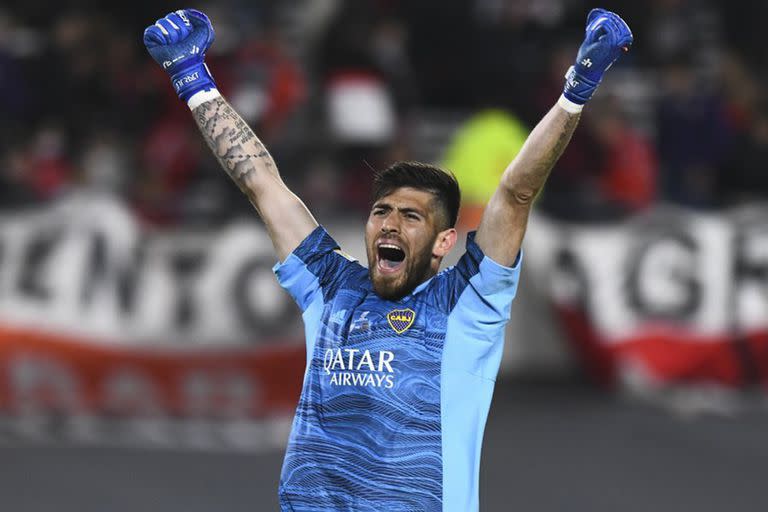 BUENOS AIRES, ARGENTINA - MARCH 20: Agustin Rossi of Boca Juniors celebrates after winning a Copa de la Liga 2022 match between River Plate and Boca Juniors at Estadio Monumental Antonio Vespucio Liberti on March 20, 2022 in Buenos Aires, Argentina. (Photo by Rodrigo Valle/Getty Images)