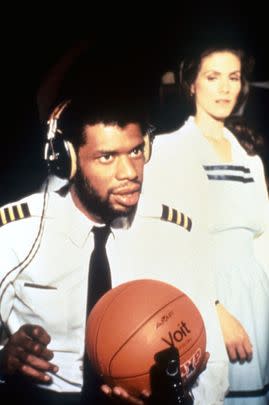 According to director/co-writer Jerry Zucker, Kareem Abdul-Jabbar (who's an avid rug collector) was originally offered $30,000 to play First Officer Roger Murdock in 