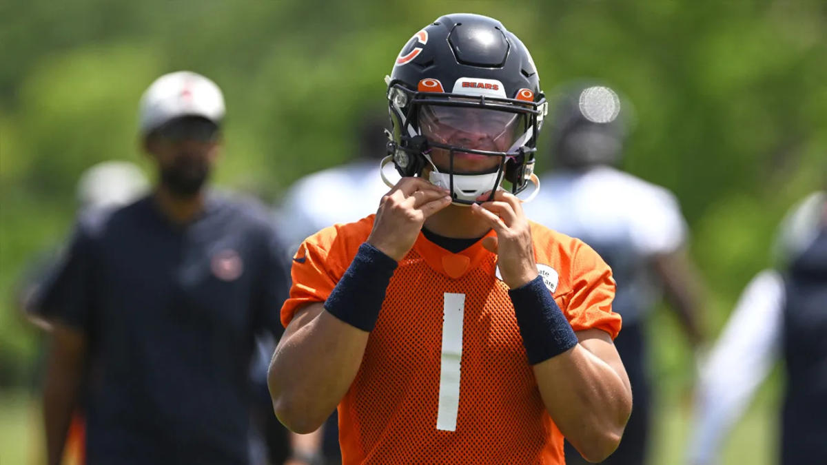 Bears orange uniforms debut with new helmet design – NBC Sports Chicago