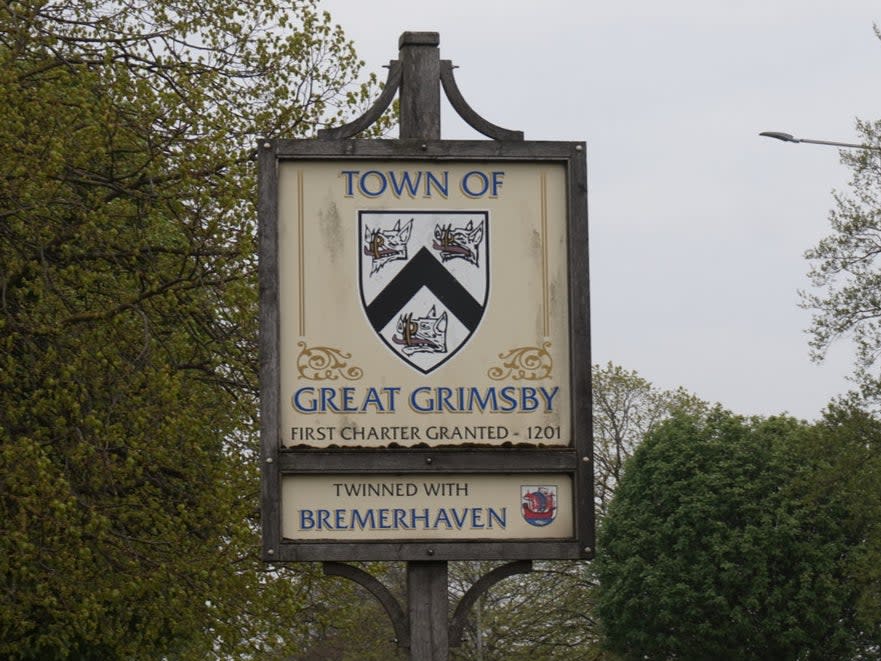 Welcome to Grimsby... (Geograph/Ian S)