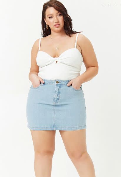 <strong>Sizes</strong>: 12 to 20<br />Get it from <a href="https://www.forever21.com/us/shop/catalog/product/plus/plus_size-main/2000264373" target="_blank" rel="noopener noreferrer">Forever21</a>.&nbsp;