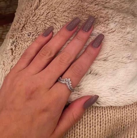 <p>Tom Bachik Instagram</p> Taupe nails on Selena Gomez