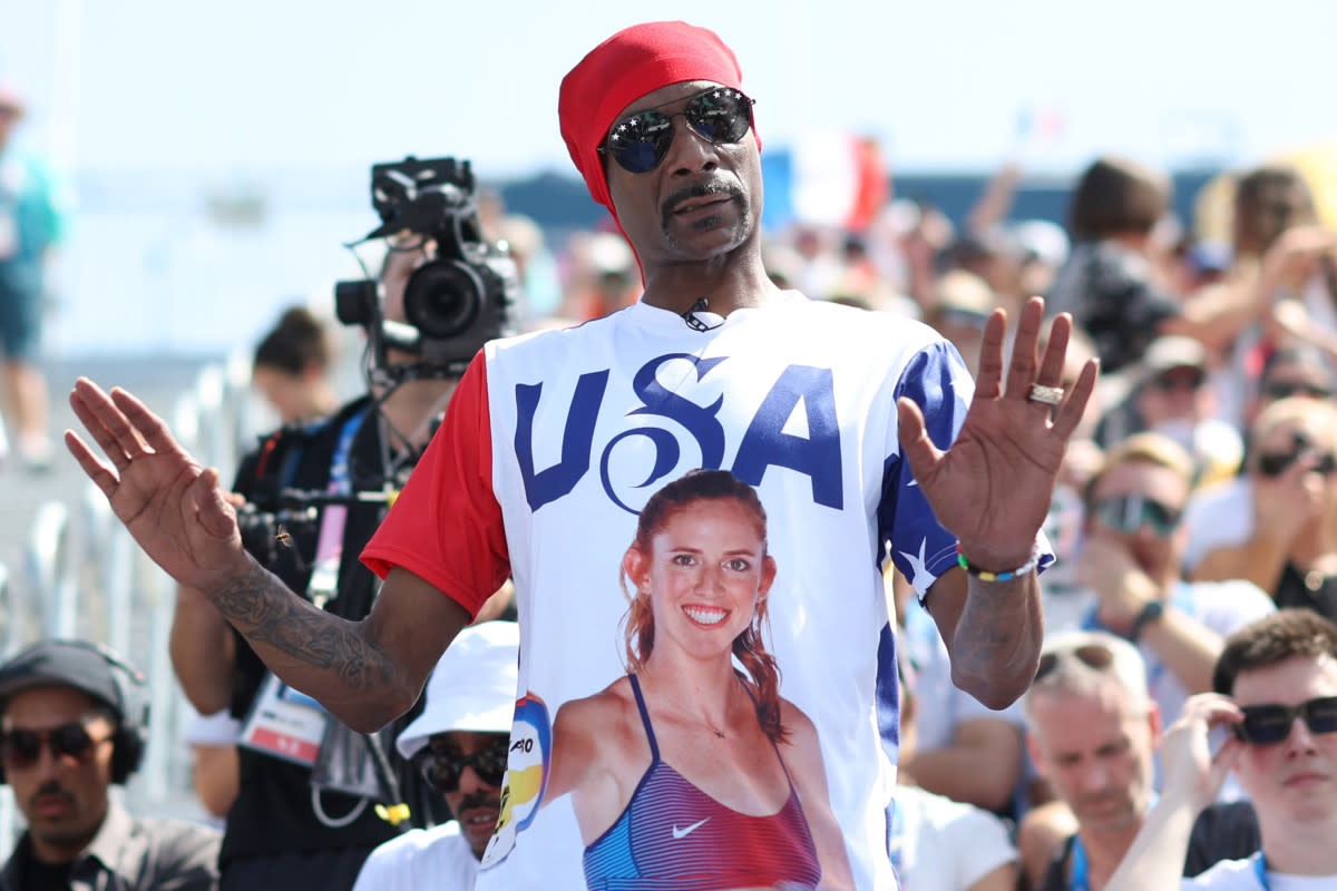 Snoop Dogg tuning in to U.S. beach volleyball<p>Carl Recine/Getty Images</p>