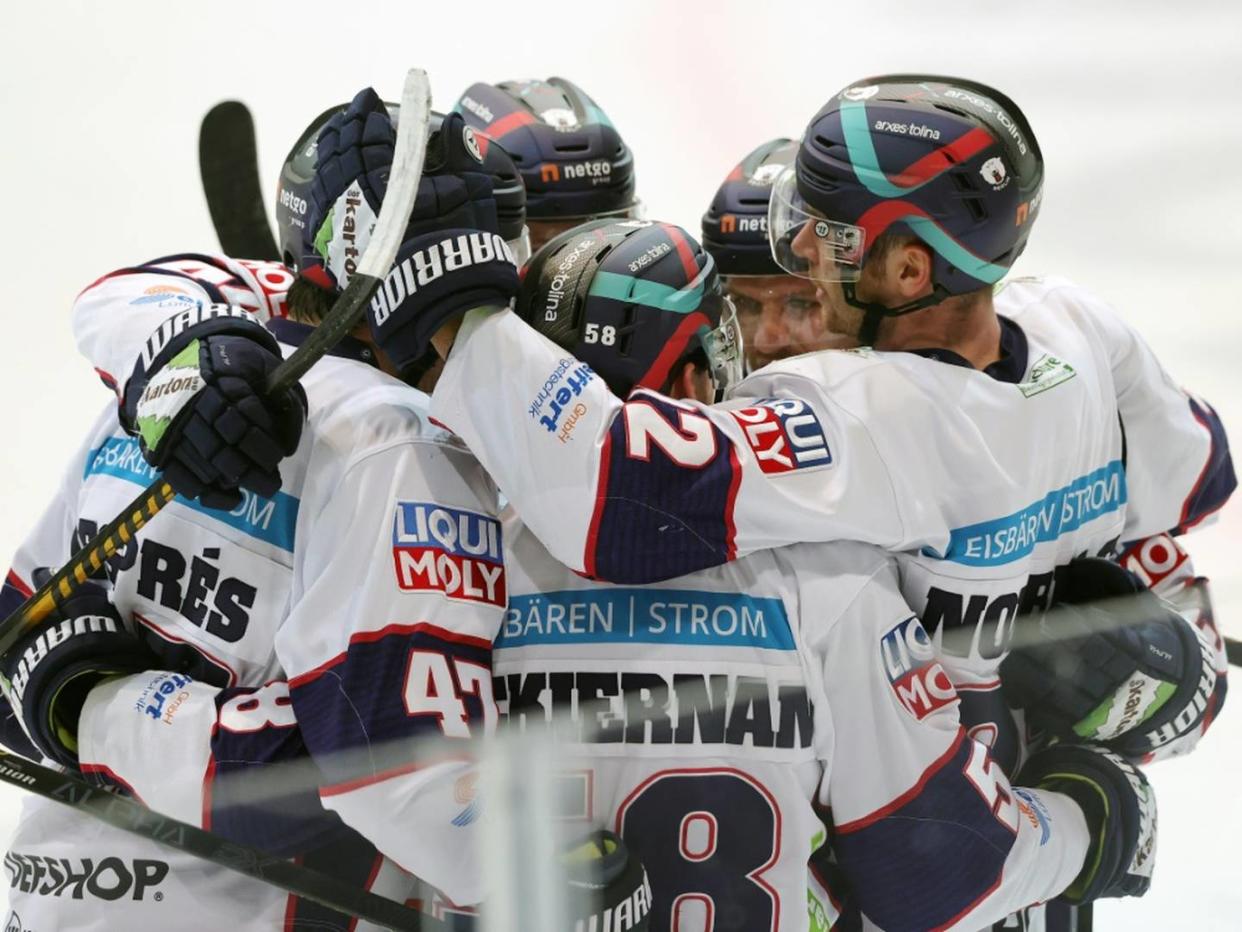 Eisbären gewinnen Topspiel - Klatsche für Nürnberg