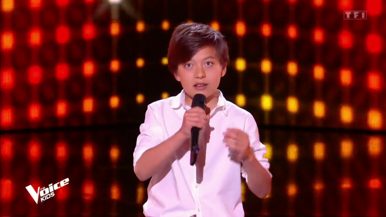 The Voice Kids : Taiyo Marchand gagne sa battle sans se laisser perturber par un problème technique