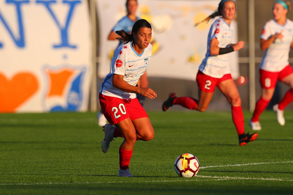 PISCATAWAY, NJ - JULY 07:  Chicago Red Stars forward Sam Kerr (20) controls the ball during the first half of the  National Womens Soccer League game between the Chicago Red Stars and Sky Blue FC on July 7, 2018 at Yurcak Field in Piscataway, NJ.  (Photo by Rich Graessle/Icon Sportswire via Getty Images)