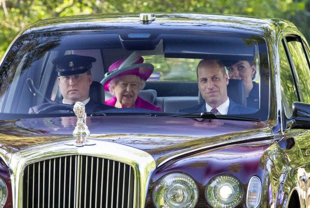 Queen Elizabeth II, Kate Middleton, Prince William