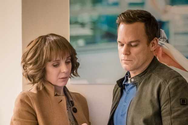 Amanda Abbington and Michael C Hall in <em>Safe</em> (Netflix)