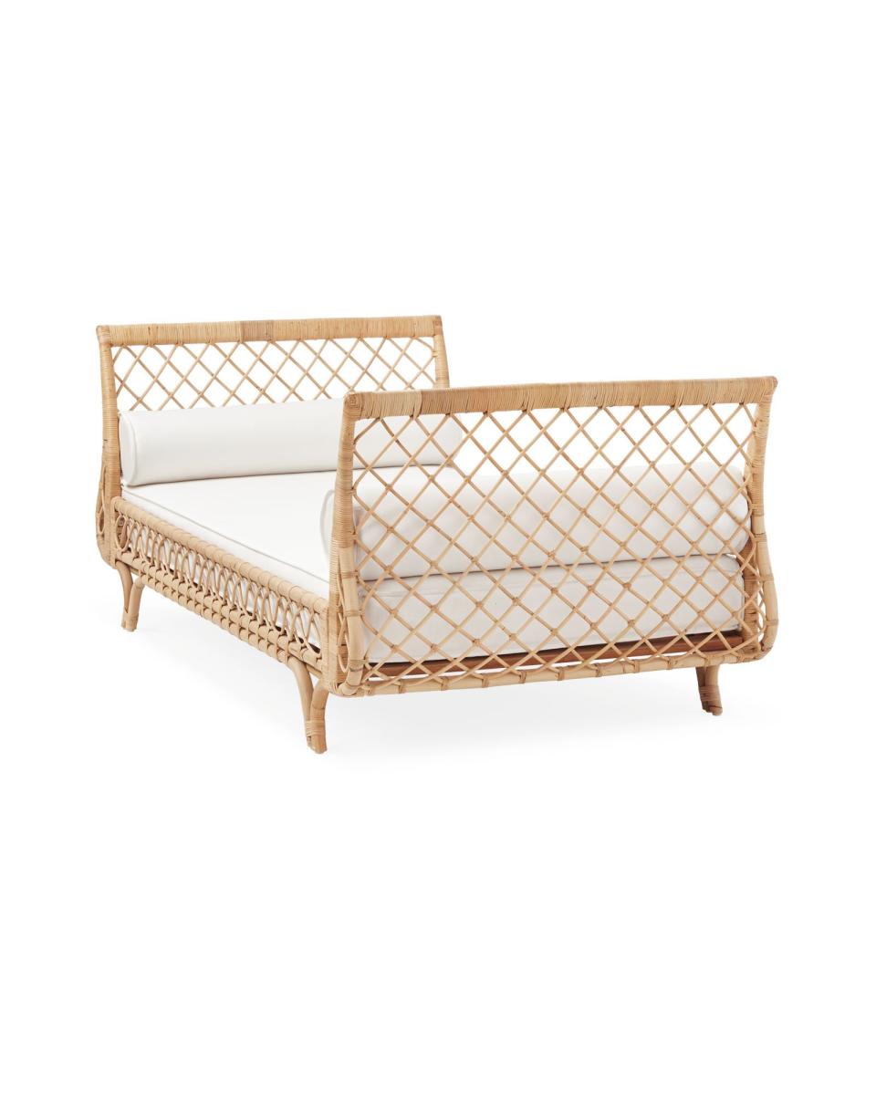 <p><a href="https://go.redirectingat.com?id=74968X1596630&url=https%3A%2F%2Fwww.serenaandlily.com%2Fproducts%2Favalon-rattan-daybed%2F551787&sref=https%3A%2F%2Fwww.elledecor.com%2Fshopping%2Ffurniture%2Fg60323604%2Fbest-daybeds%2F" rel="nofollow noopener" target="_blank" data-ylk="slk:Shop Now;elm:context_link;itc:0;sec:content-canvas" class="link ">Shop Now</a></p><p>Avalon Daybed</p><p>Serenaandlily.com</p><p>$1298.00</p><span class="copyright">Serena & Lily</span>