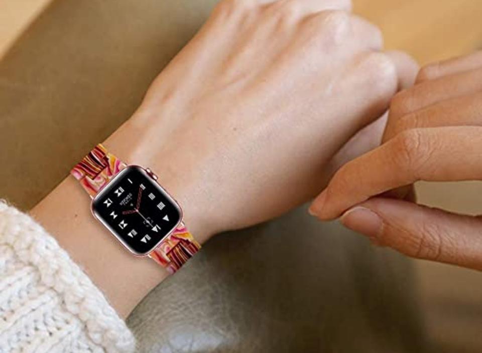Dress up your wrist with a new high-quality iWatch band. (Source: Amazon)