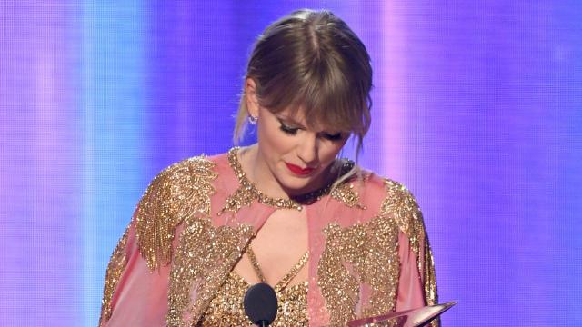 Taylor Swift Reveals the 'Hardest Things' She's Been Through 'Haven't Been  Public' in Emotional AMAs Speech