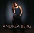 Andrea Berg kann auch klassisch und gediegen: "Machtlos" erschien 2003, als von einer Helene Fischer noch niemand etwas ahnte ... Andrea Berg sammelte nicht nur Charts-Spitzenpositionen wie andere Sängerinnen High-Heels, sie brachte den Schlager mit aufregenden Outfits und spektakulären Shows in die Arenen. (Bild: Sony)