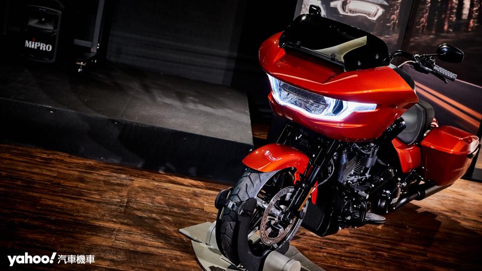 2024 Harley-Davidson Grand American Touring系列改款登場！Road Glide、Street Glide雙車上陣！