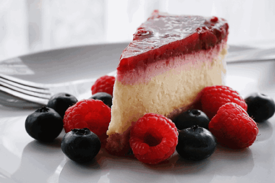 Cheesecake con frambuesa, postre sin horno