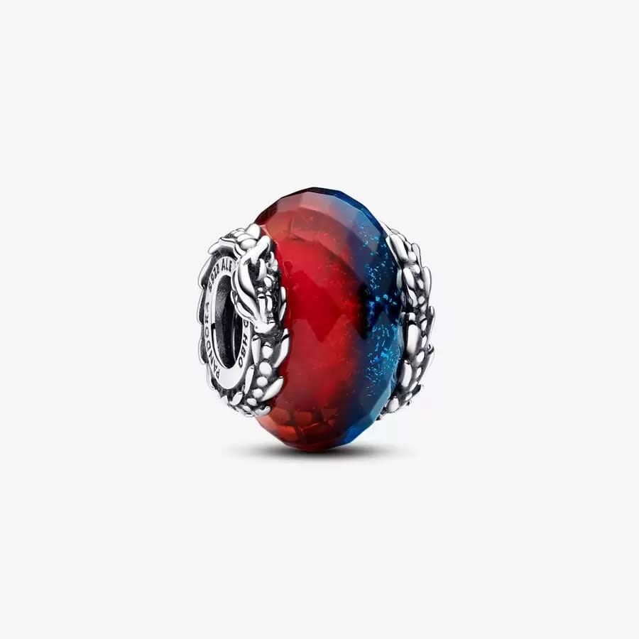 Game of Thrones Ice & Fire Dragons Dual Murano Glass Charm. Image via Pandora.