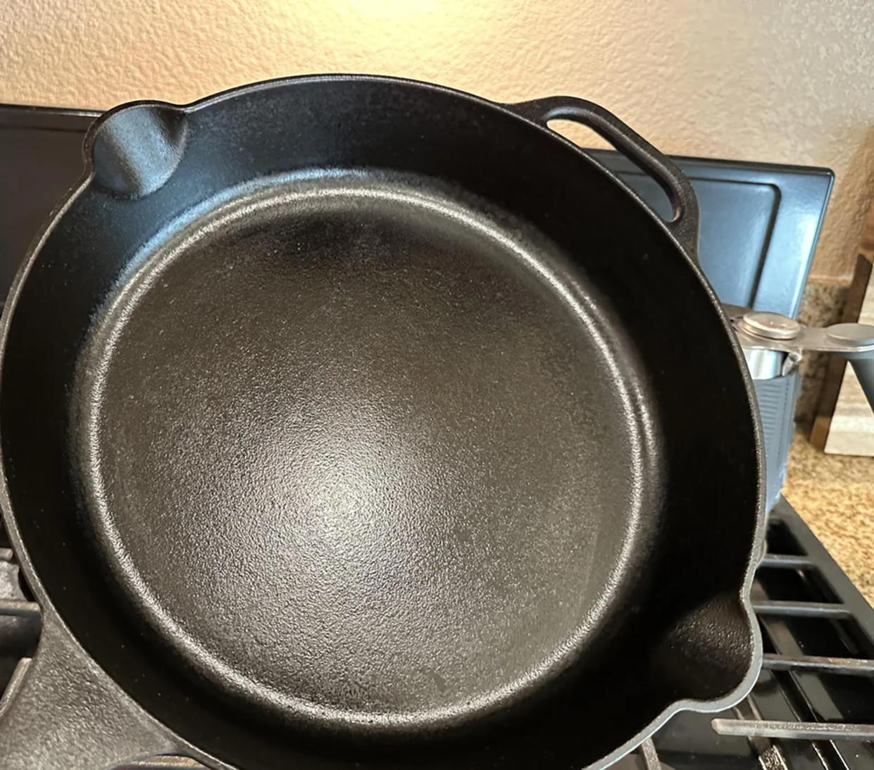 The humble beginnings of Dewey's cast-iron skillet journey with just eight coats of seasoning. (Courtesy u/fatmummy222 via Reddit)