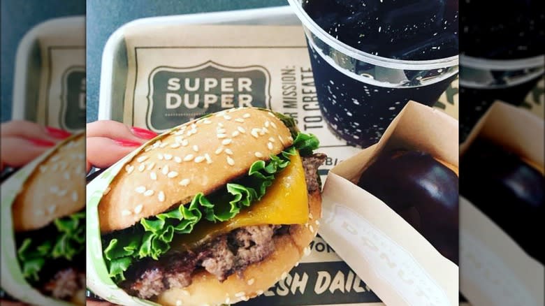 Super Duper's mini burger 