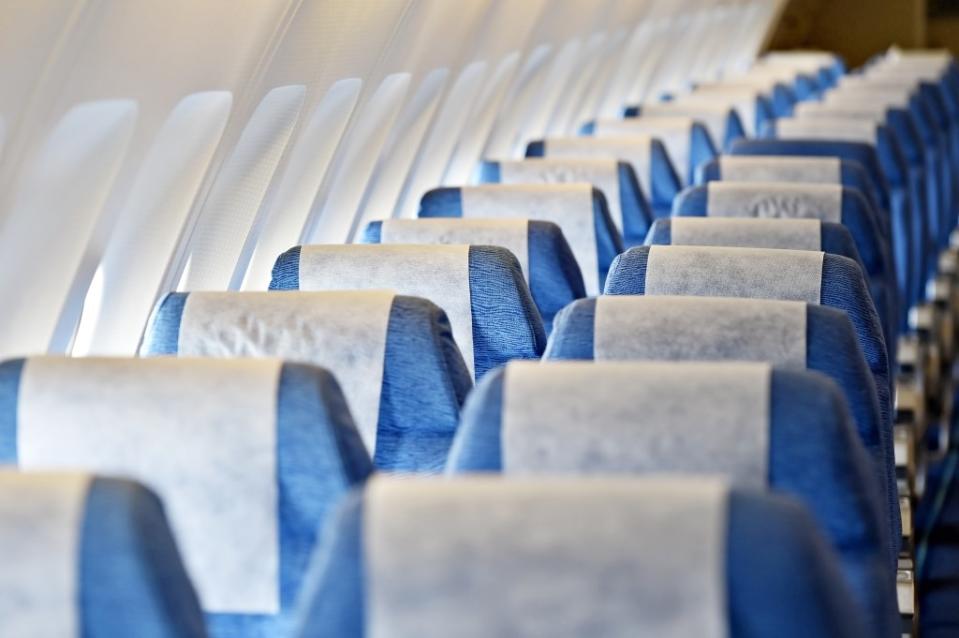 Airline experts shared out the best tricks to get a flight to yourself. roibu – stock.adobe.com