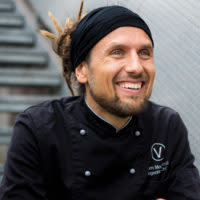 Vegane Weihnachten? Vegan Head Chef Björn Moschinski sagt, wie es geht.