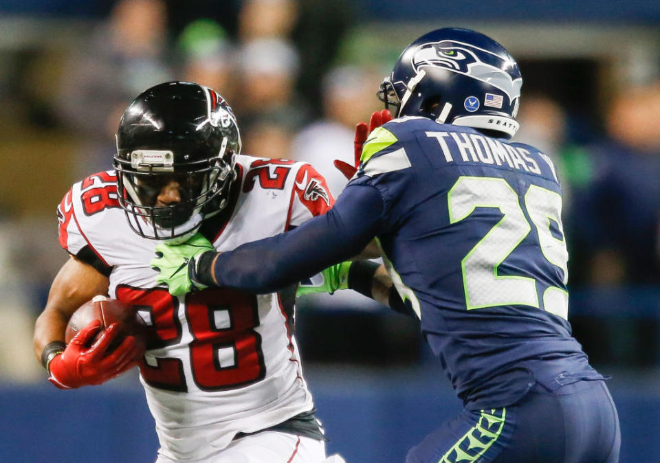 Earl Thomas (right) might be fined by the Seahawks. (Getty)