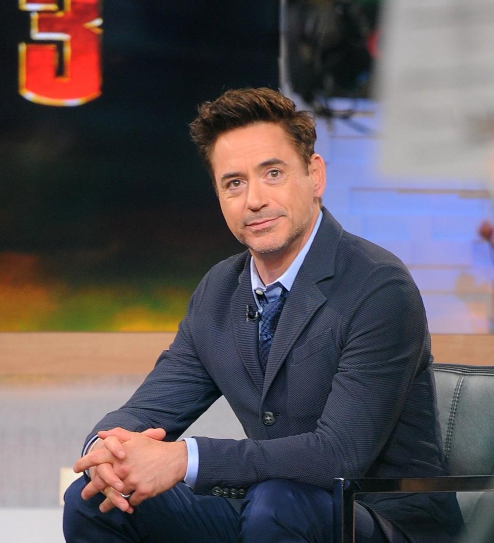 NEW YORK, NY - APRIL 29:  Robert Downey Jr. appears on 'Good Morning America' on April 29, 2013 in New York City.  (Photo by Josiah Kamau/BuzzFoto/FilmMagic)