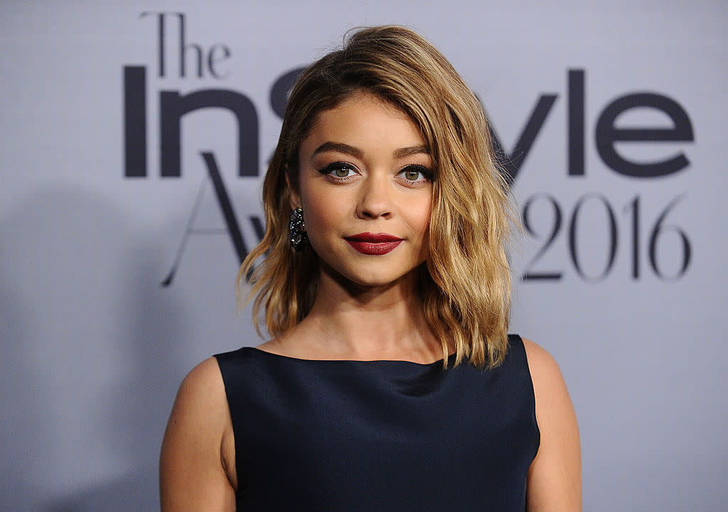 Sarah Hyland cooking with her BF is giving us new #relationshipgoals