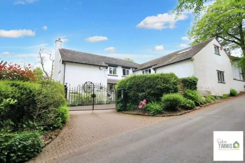 The Coach House in Endon is a lovely cottage-style detached property boasting five bedrooms and is up for grabs on Rightmove.