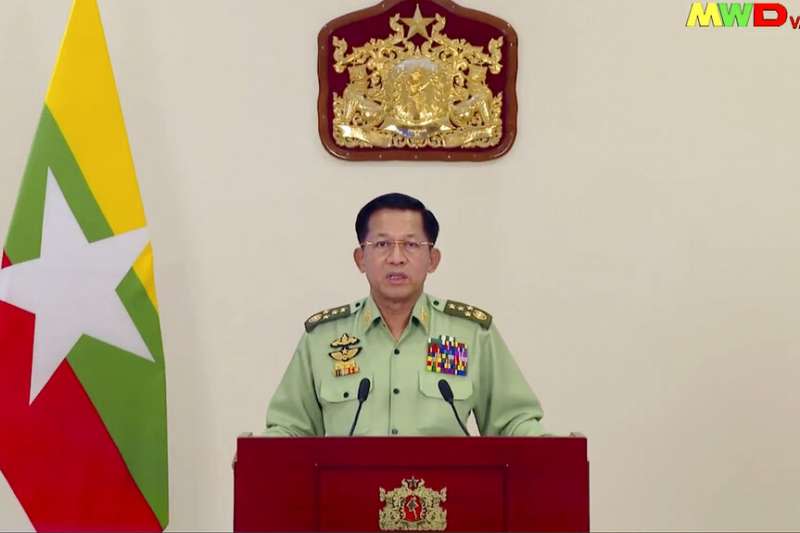 緬甸國防軍總司令、軍政府最高負責人敏昂萊8日晚間發表電視談話。（美聯社）