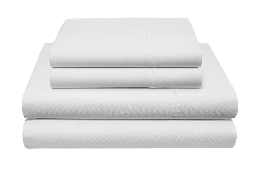 <p><strong>Robinson Herringbone 200 Thread Count Sheet Set</strong></p><p>$53 for queen size (down from $80)</p><p><a rel="nofollow noopener" href="https://shop.nordstrom.com/s/tommy-hilfiger-robinson-herringbone-200-thread-count-sheet-set/4632016?" target="_blank" data-ylk="slk:SHOP;elm:context_link;itc:0;sec:content-canvas" class="link ">SHOP</a></p>