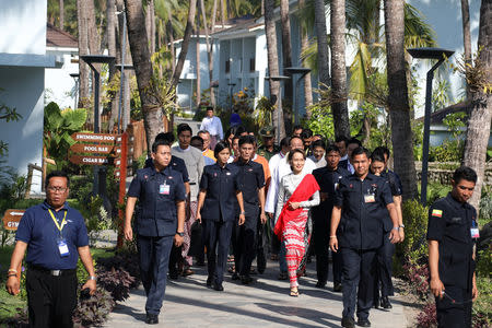 Myanmar's State Counsellor Aung San Suu Kyi arrives at the Rakhine State Investment Fair at Ngapali beach in Thandwe, Rakhine, Myanmar February 22, 2019. REUTERS/Ann Wang