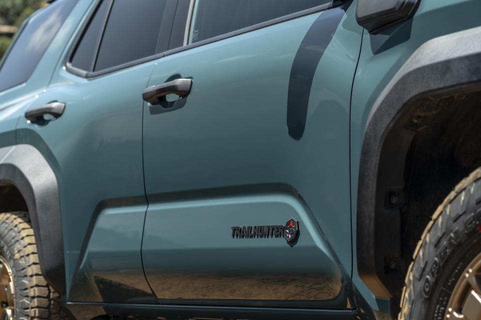 2025 toyota 4runner trailhunter