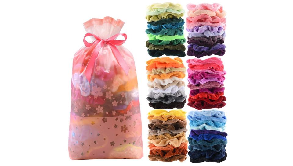 The best stocking stuffers at Amazon under $30: Seven Style Scrunchie Set