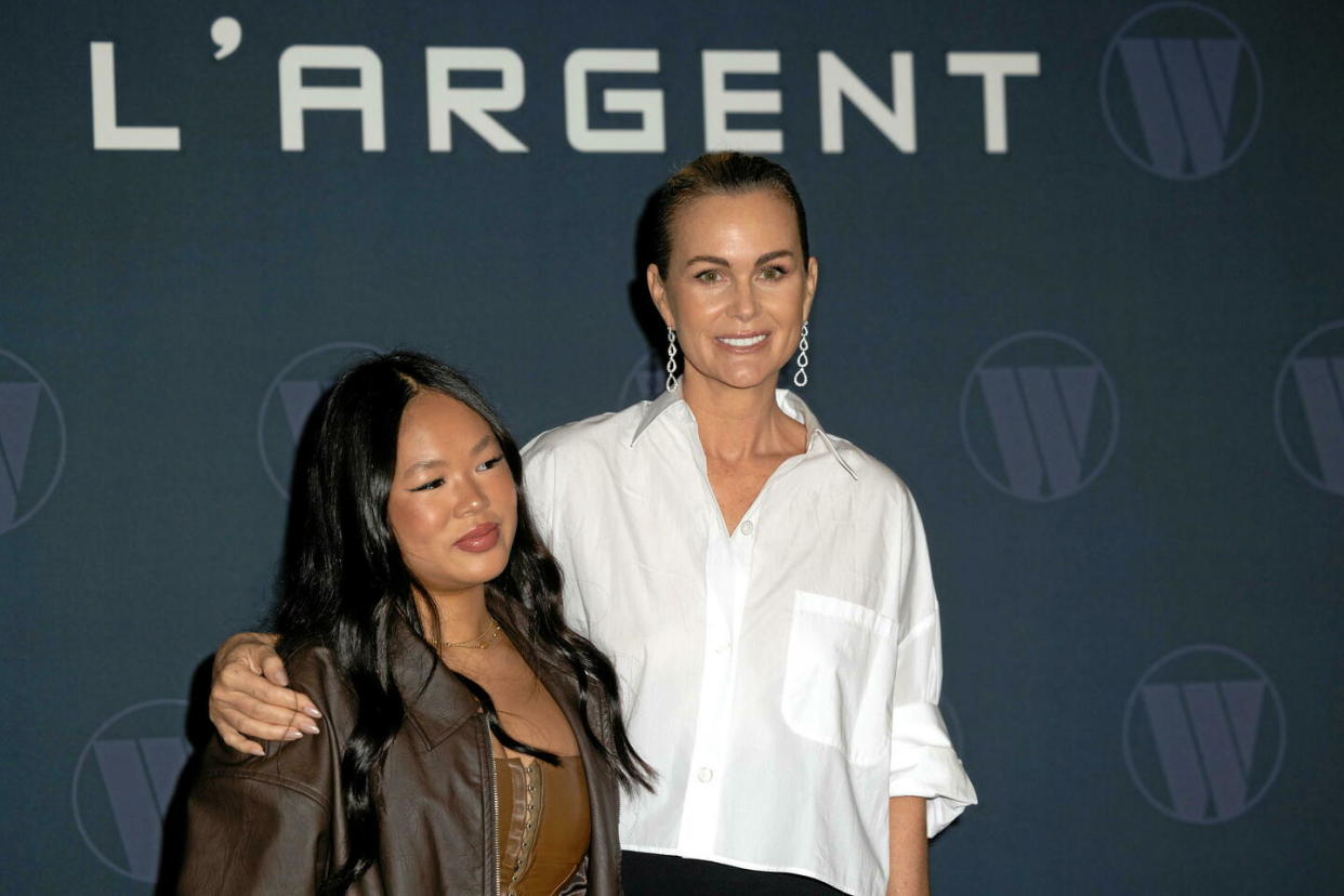 La fille de Johnny Hallyday, Joy, et sa veuve, Laeticia, à l'avant-premiere du film Largo Winch : Le prix de l'argent au cinéma Le Grand Rex.  - Credit:Sebastien Fremont / Starface / Cover Images